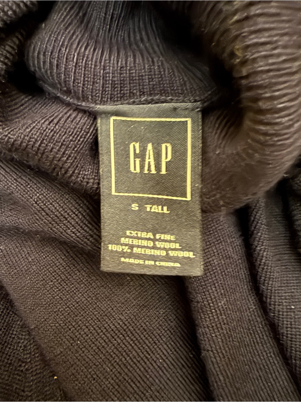 GAP Set Of 2 Extra Fine Merino Wool Turtleneck Sweaters Small Tall - Picture 5 of 7